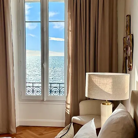 Quai Promenade View Balcony With Breathtaking View Apartment