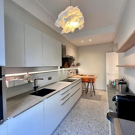 Apartment Quai Promenade View Balcony With Breathtaking View