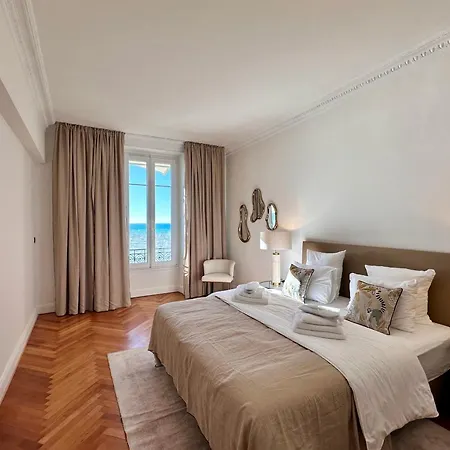 Quai Promenade View Balcony With Breathtaking View *