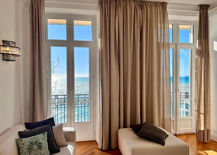 Quai Promenade View Sea View Balcony 3 Bedrooms Air Conditioning Appartement *